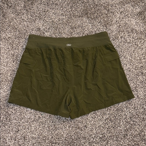CALIA Women's Truelight Cargo Shorts in Green - Picture 5 of 5